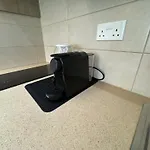 דירה Topikos