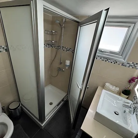 Topikos * アヤナパ